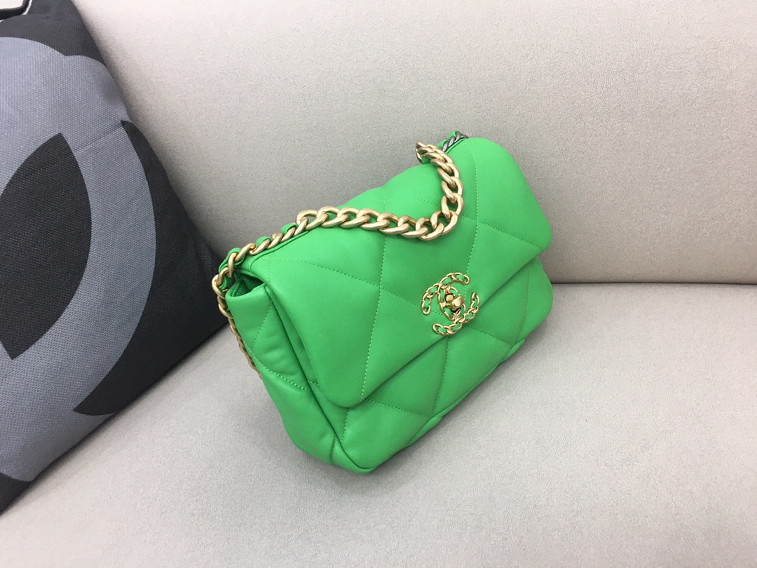 Lambskin 19 Handbag Flap Bag AS1160 Green